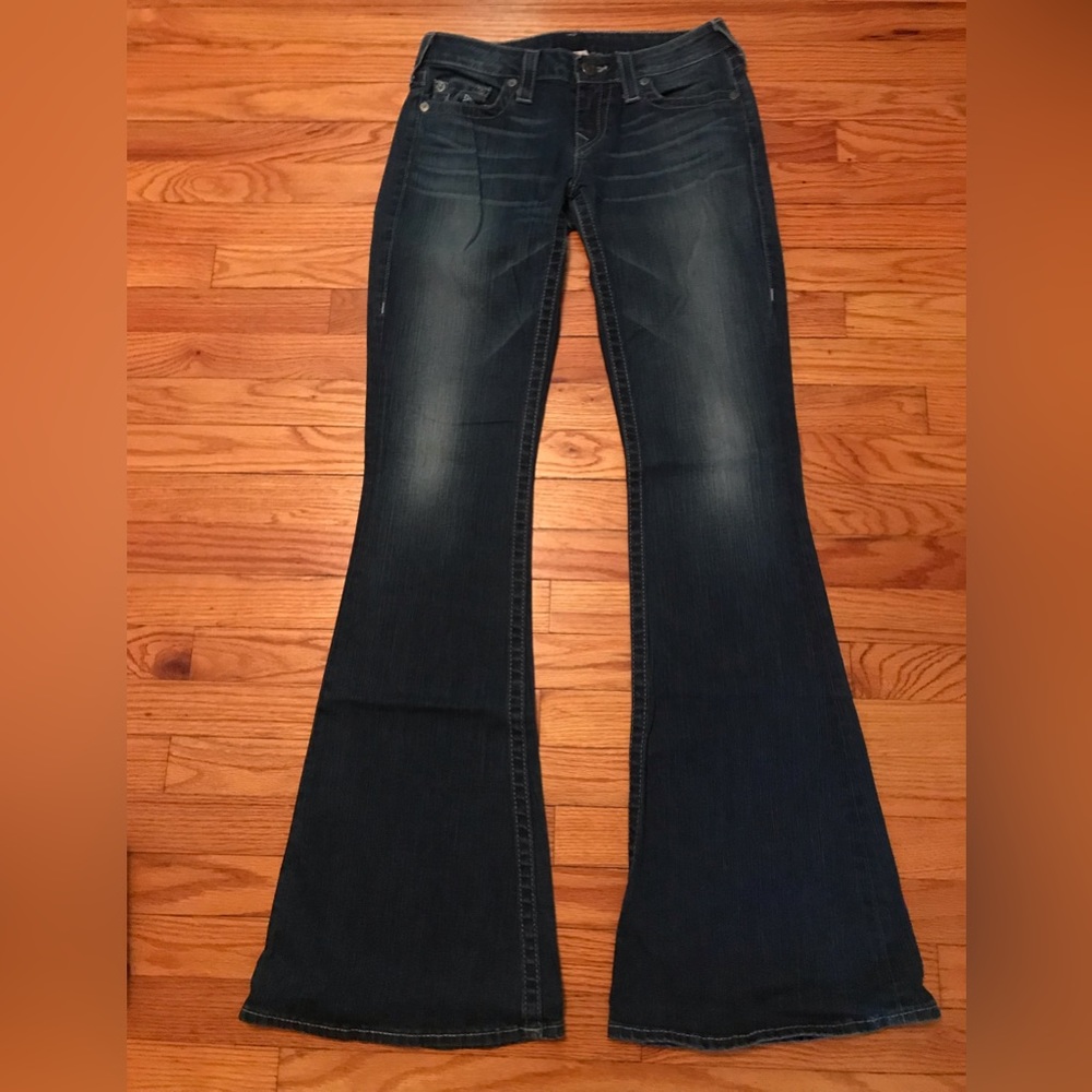 True Religion Flare women’s jeans size 29***Very nice preowned condition